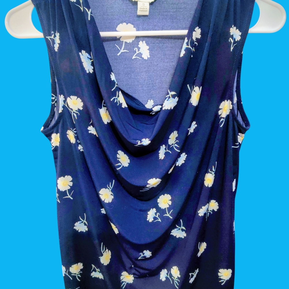 Floral Navy Sleeveless Top